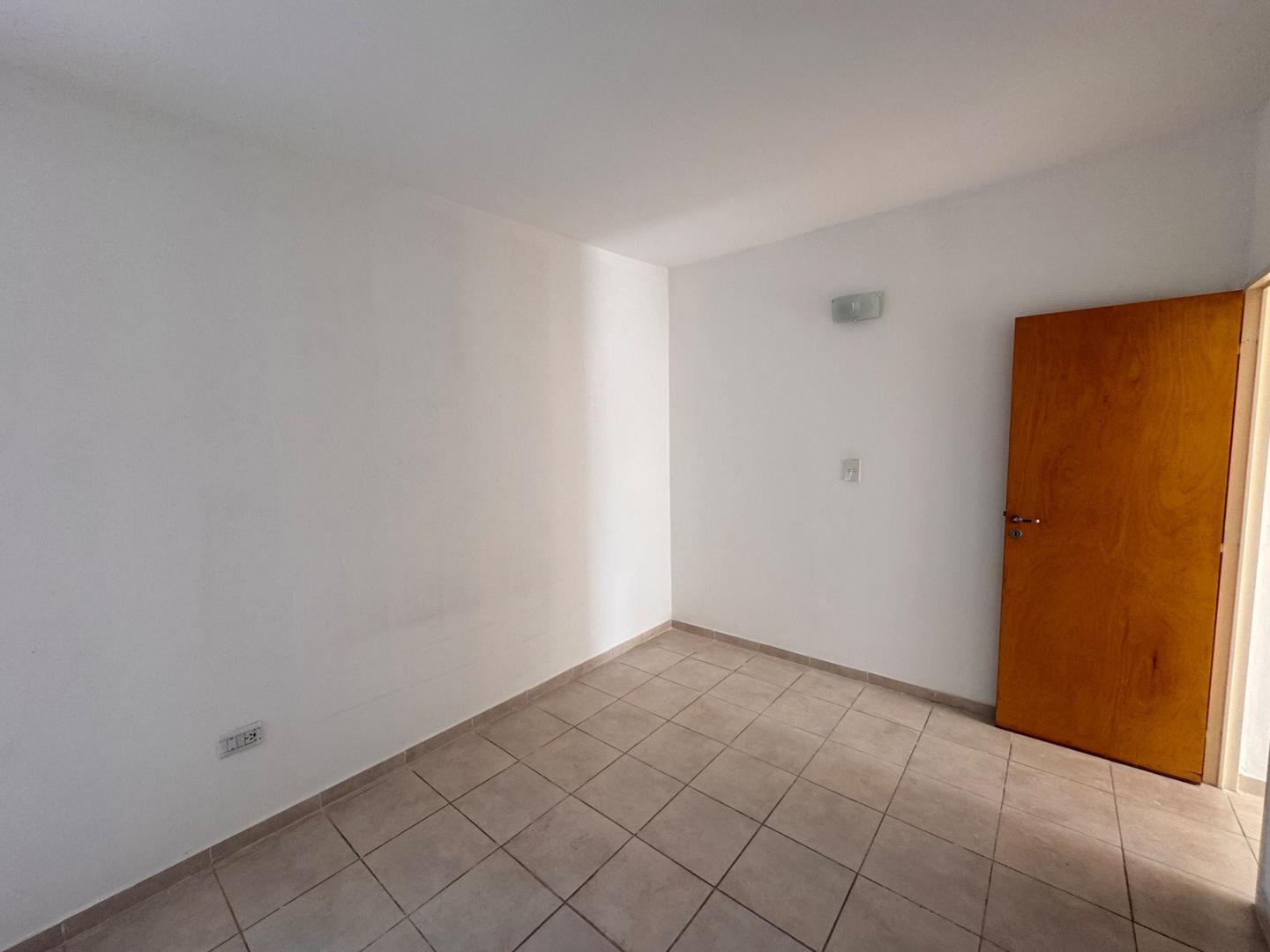 Casa 1 Dormitorio en Alquiler Carrara de Horizonte