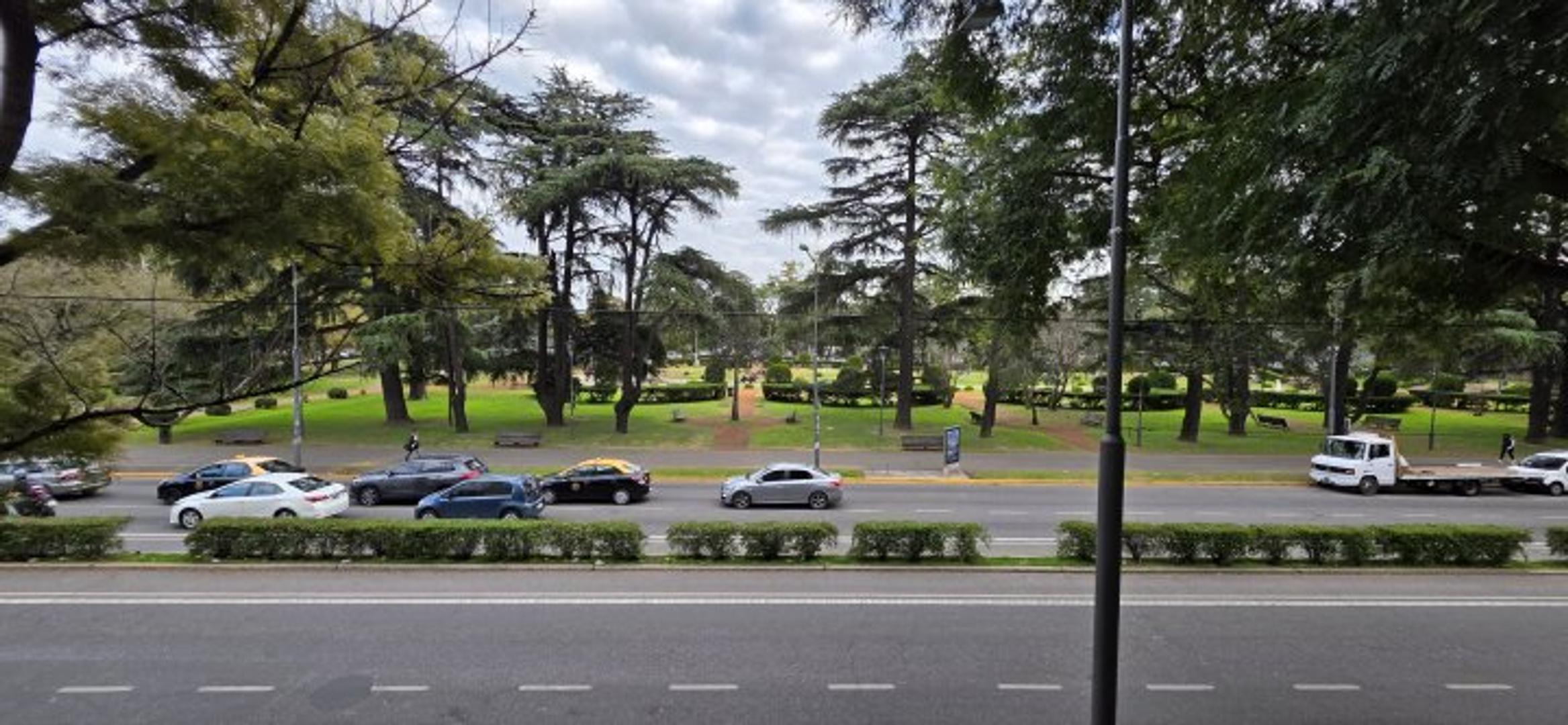 AV. PELLEGRINI 2300