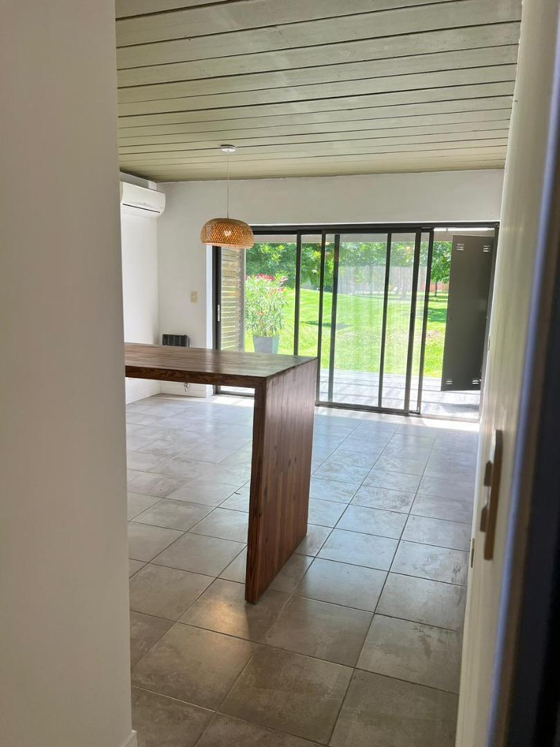 Casa en Alquiler de 1 dormitorio