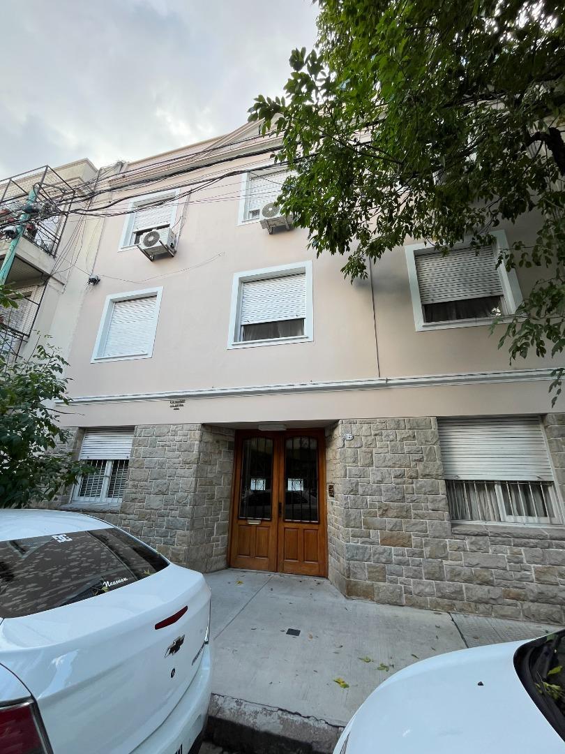 Besares 2857 , Piso PB