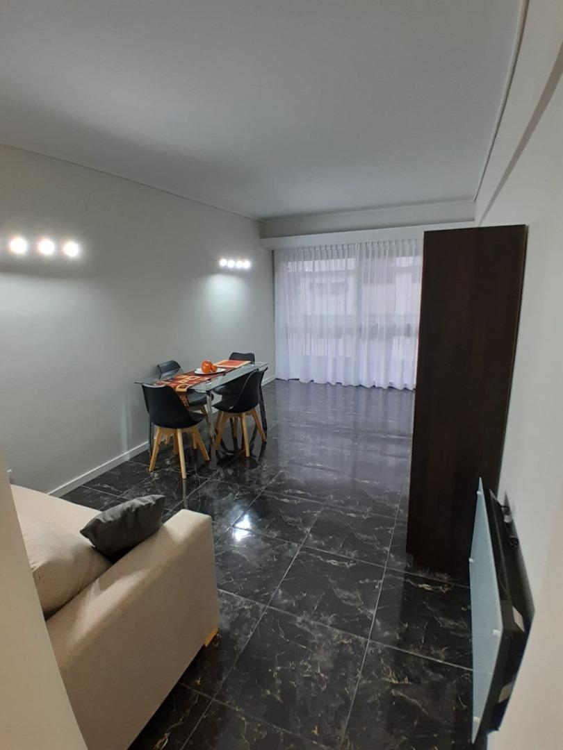 DEPARTAMENTO EN VENTA, DOS AMBIENTES C/DEPENDENCIA FRENTE