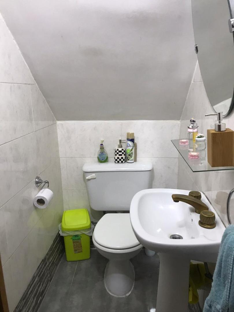 Depto Tipo Casa en Venta con 1 cocheras
