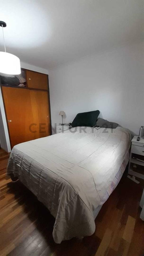 22 35 Y 36 100, Piso 0