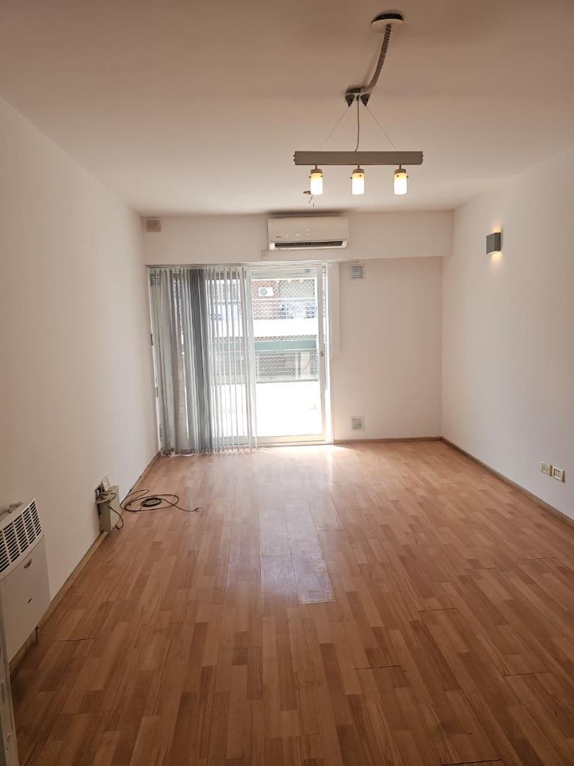 Departamento en Alquiler en Centro, $ 800.000