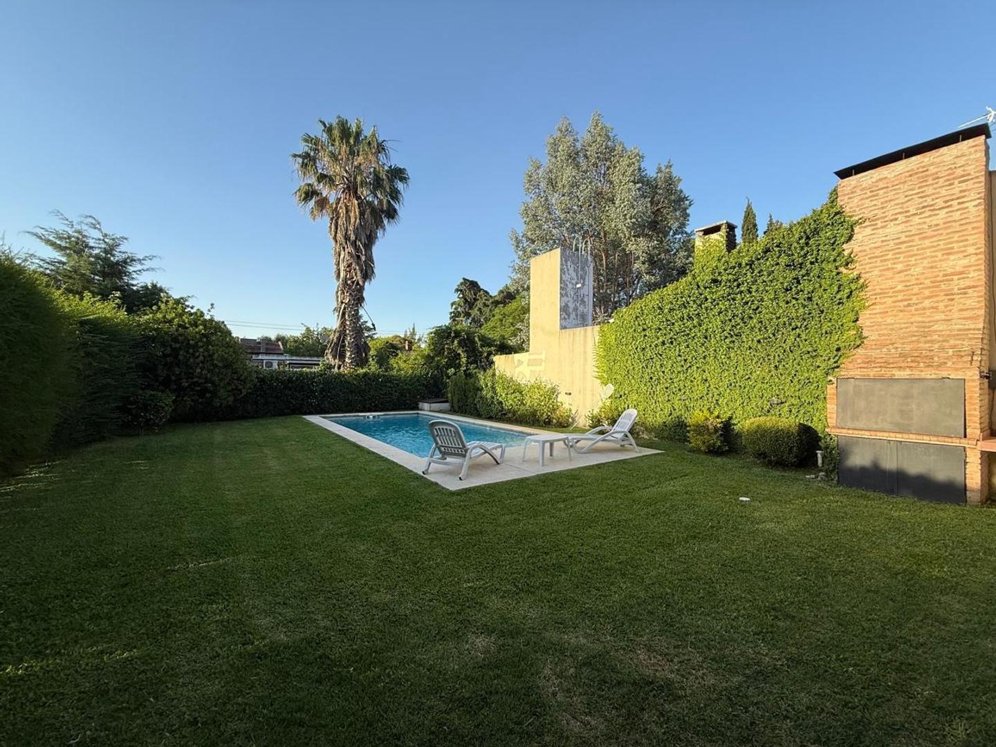 Casa en Alquiler de 4 dormitorios