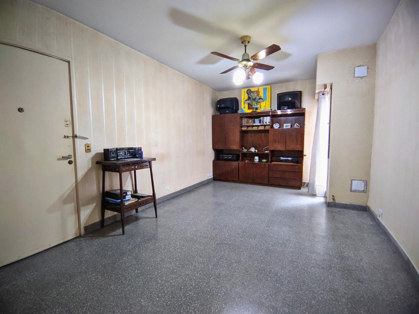 Murguiondo 1700, Piso 1