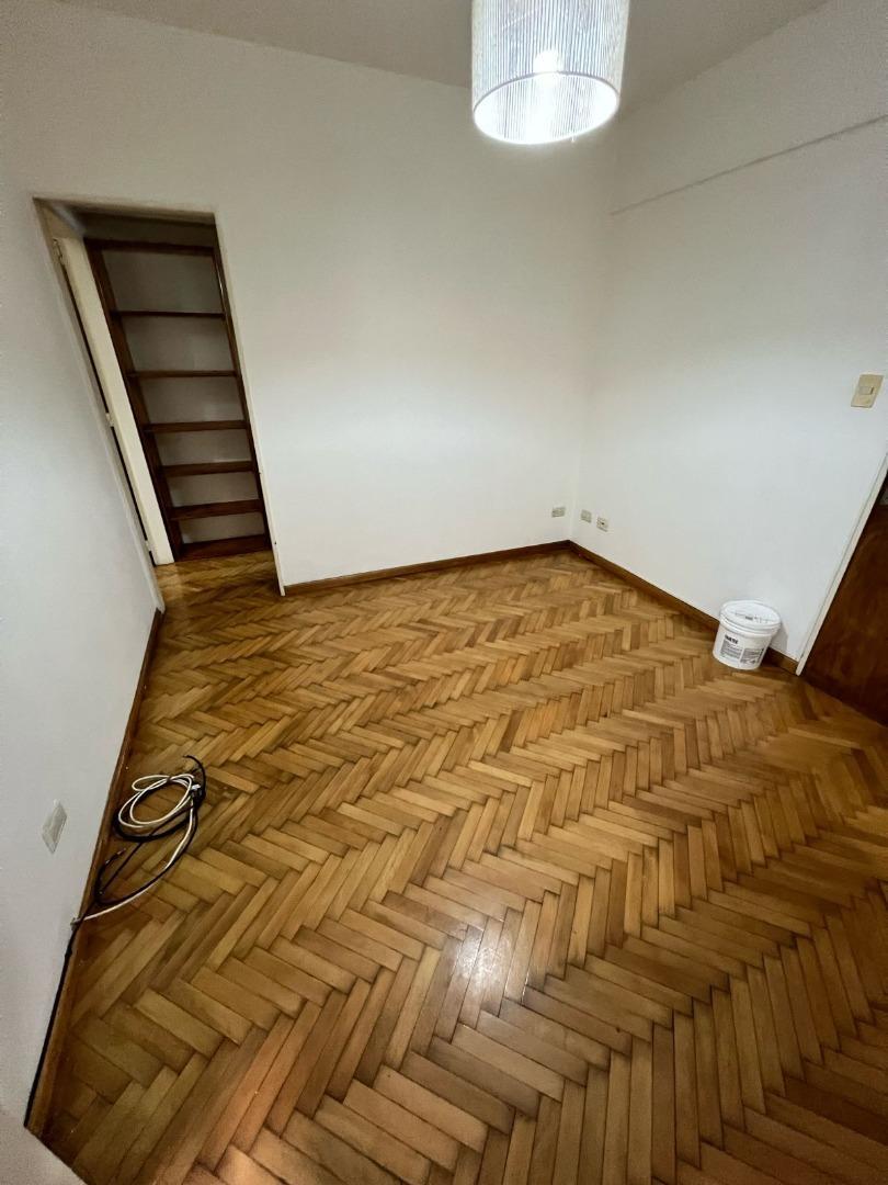 Excelente 2 ambientes muy bien ubicado