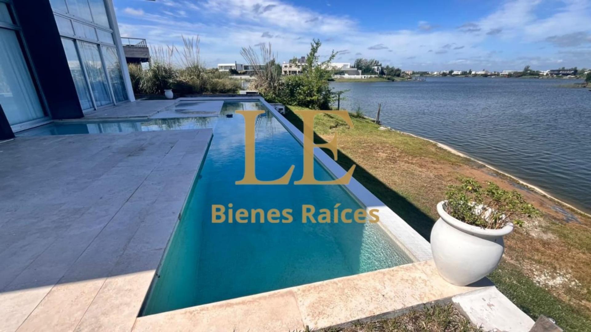 Casa 3 ambientes con 3 baños