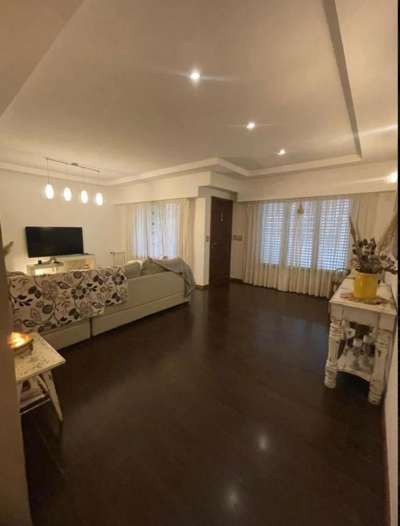 Casa 6 ambientes Zona San Carlos