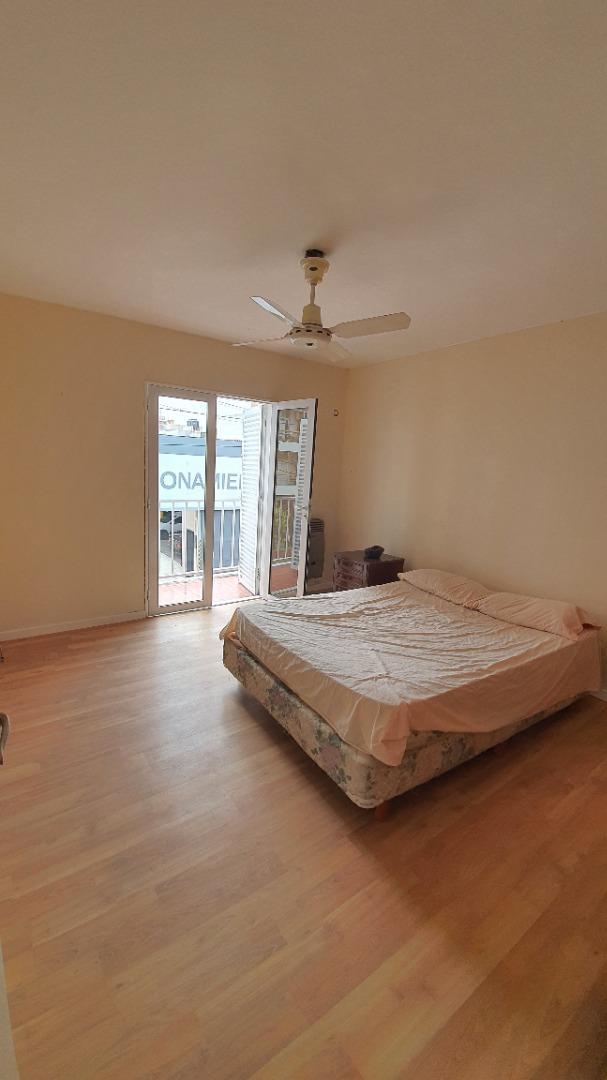 Depto Tipo Casa 4 ambientes con 2 baños