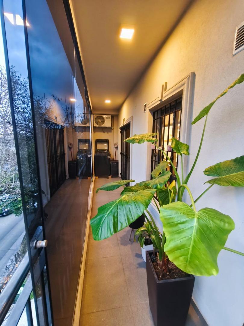 Departamento 4 ambientes con 3 baños