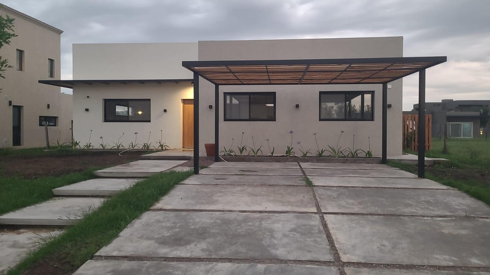 Casa en Venta en Santo Tomas, USD 200.000