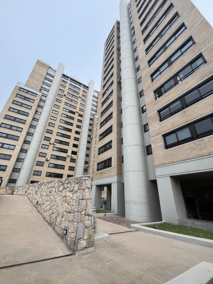 SEMIPISO FRENTE AL GOLF DE PLAYA GRANDE