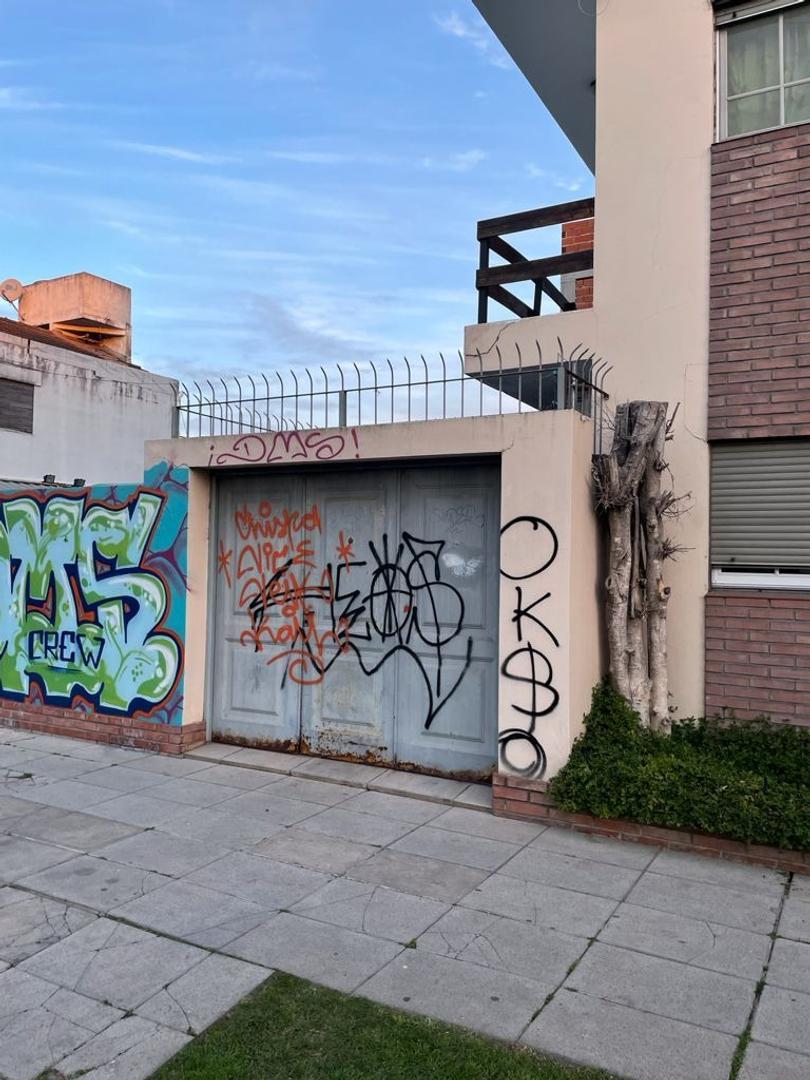 Suipacha 1090 , Piso Cordoba