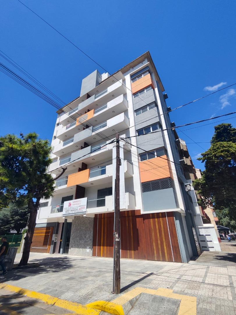 Hernandarias 180 , Piso 2