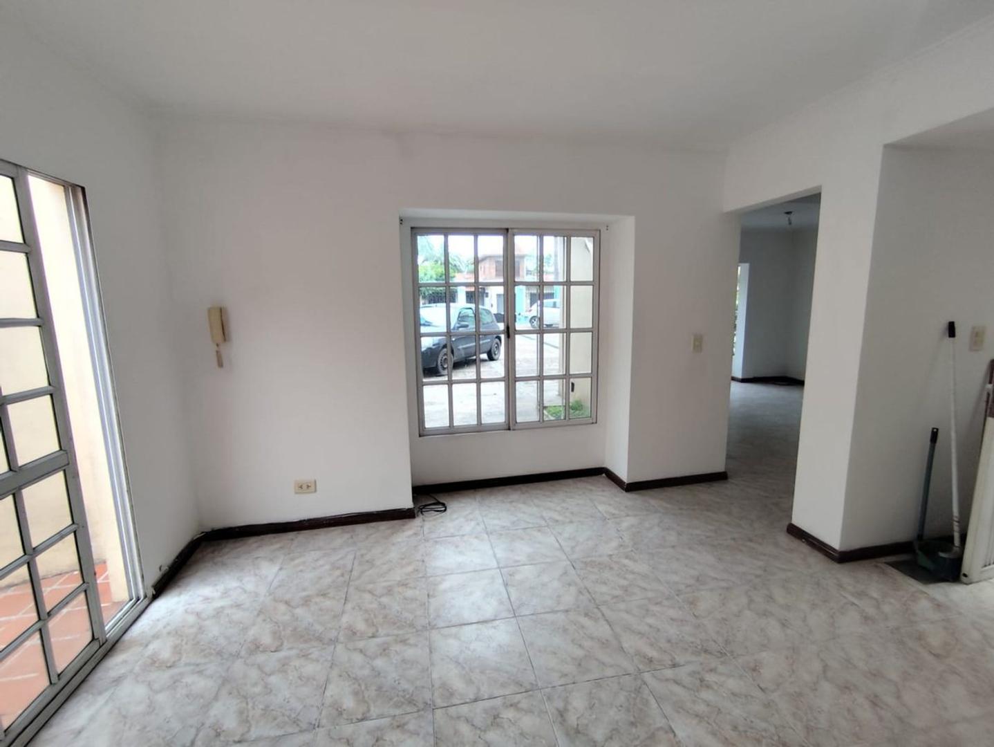 Venta Dúplex 3 Ambiente c/cochera quilmes