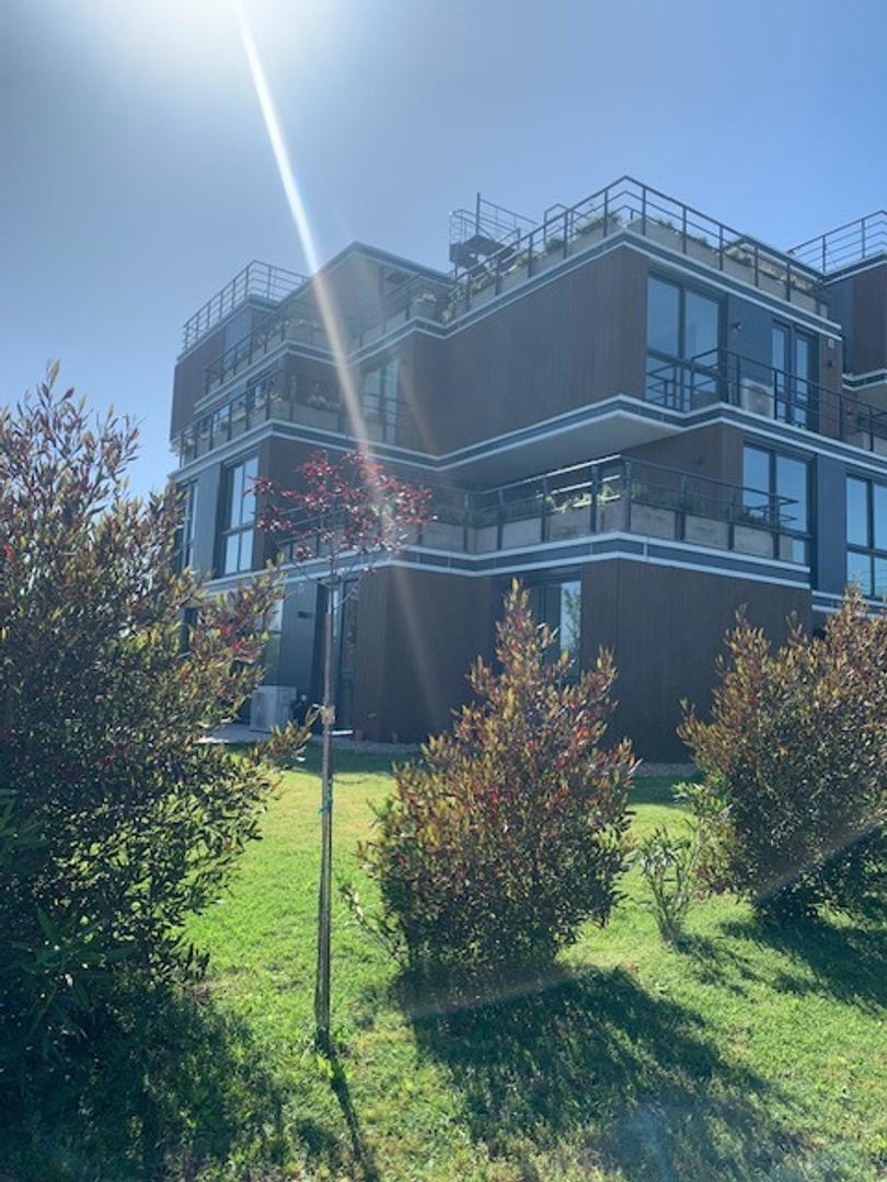 Departamento en Alquiler de 3 dormitorios