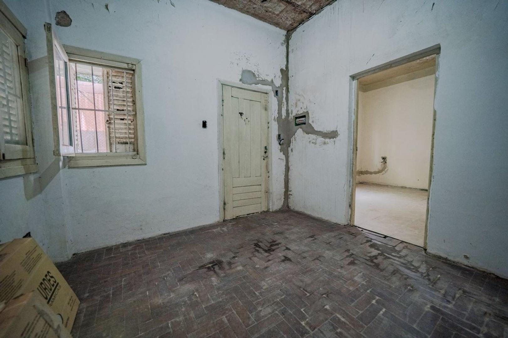 Depto Tipo Casa en Venta en Santos Lugares, USD 43.000