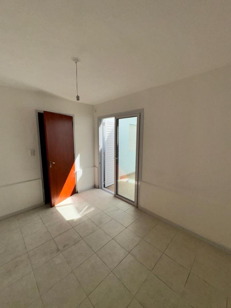 Pasaje Dr. Tomas Bordones 100