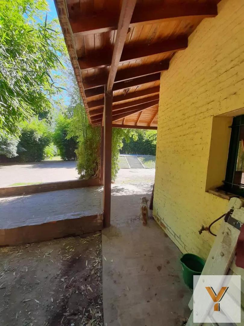 Casa en venta - 3 Dormitorios 2 Baños - 2.300Mts2 - Cañuelas