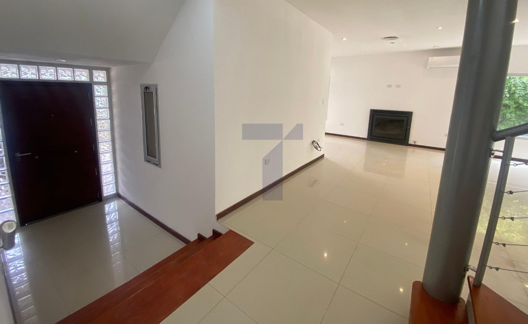 Casa en Alquiler en Fincas de Iraola I, USD 2.200