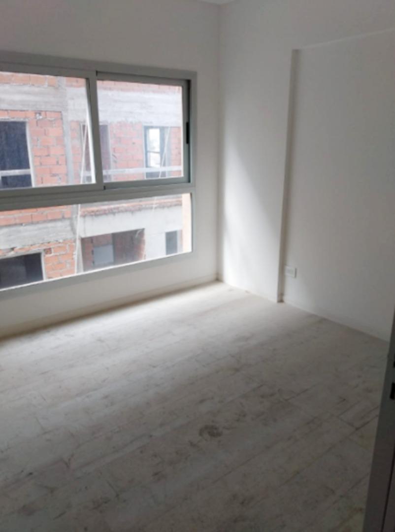 DEPARTAMENTO VENTA  ITUZAINGO