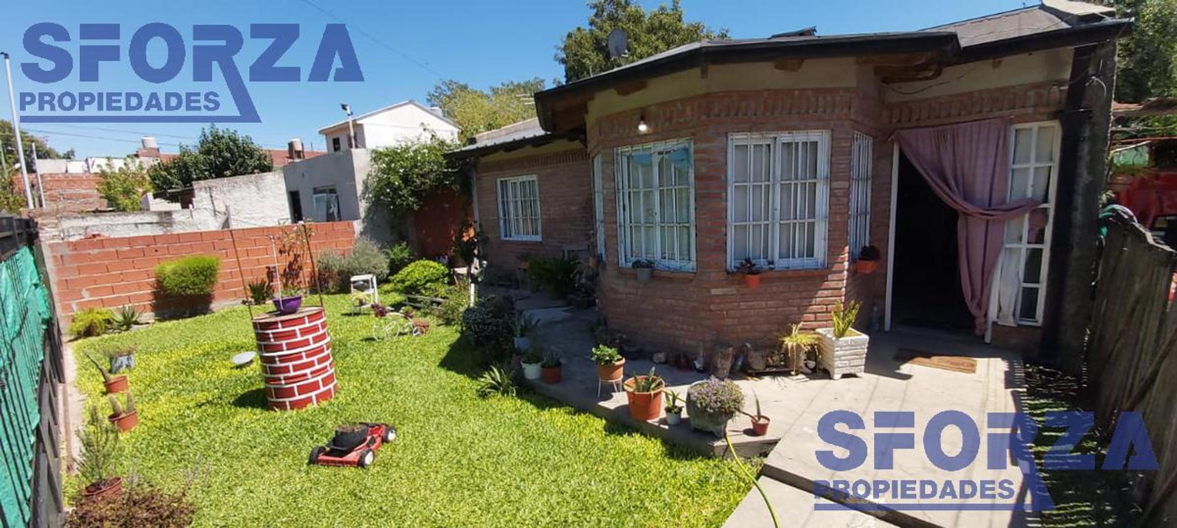 Casa 5 ambientes con 1 baño