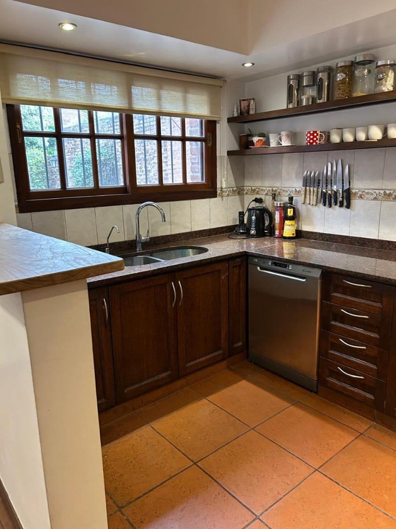 Casa en Venta en Castelar Sur, USD 230.000