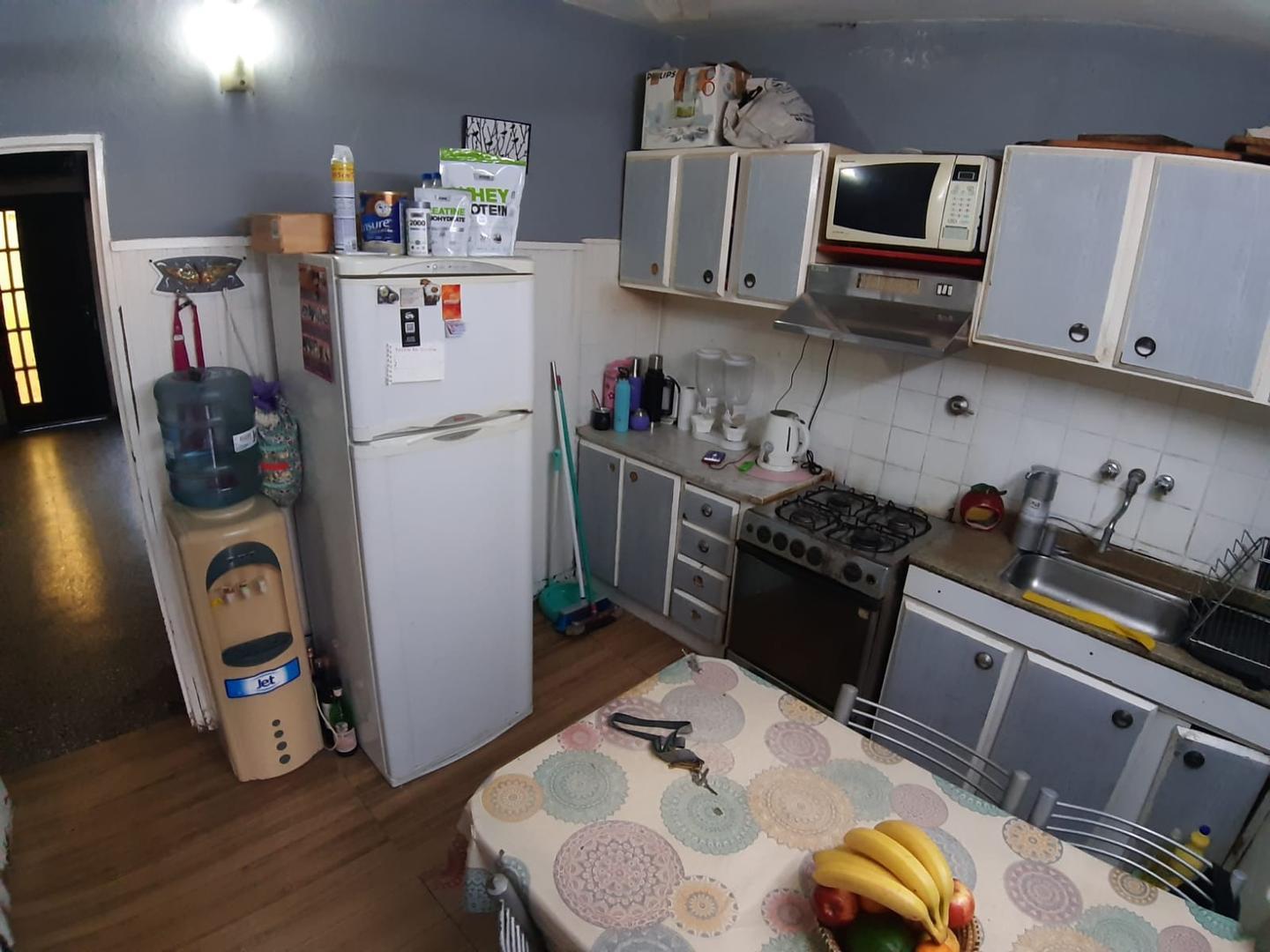 Casa 3 ambientes con 1 baño