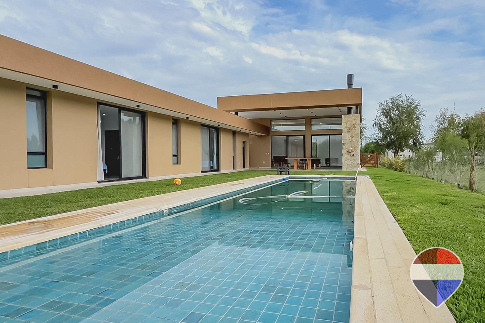 Casa en Alquiler en Haras del Sur II