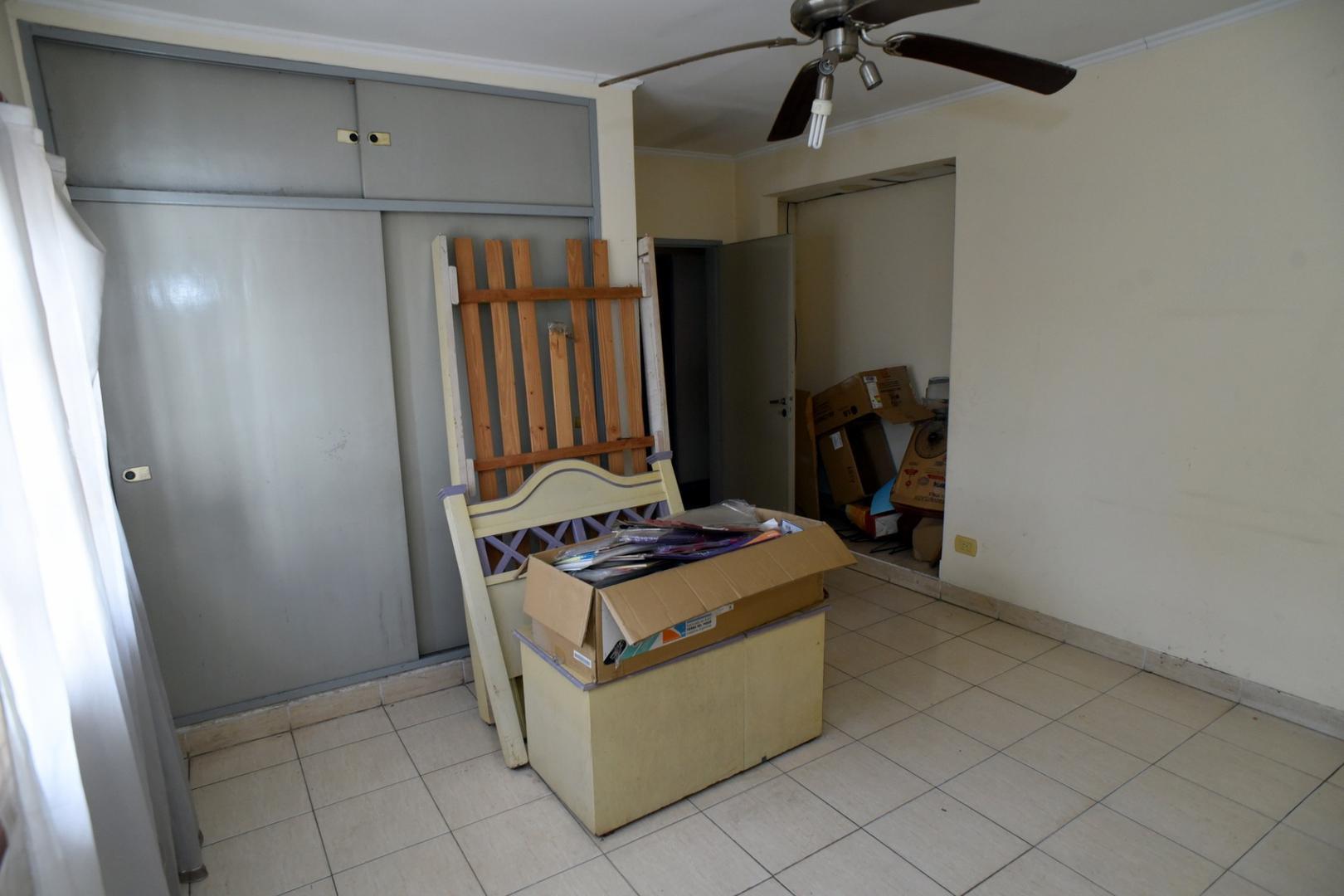 Casa en Venta con 4 cocheras