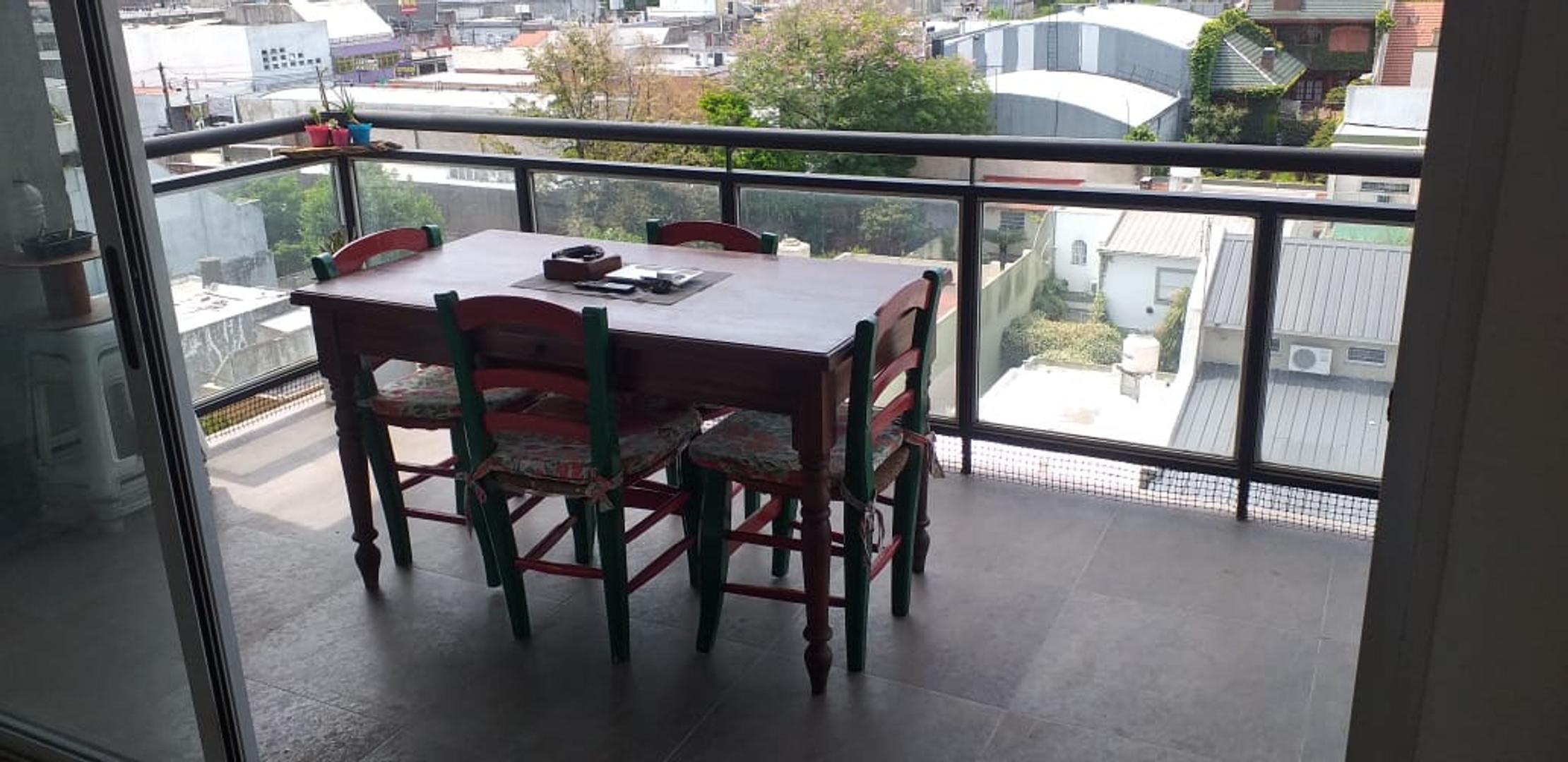 SEMI PISO 2 AMB. AL FTE  DE CATEGORIA SAN JUSTO