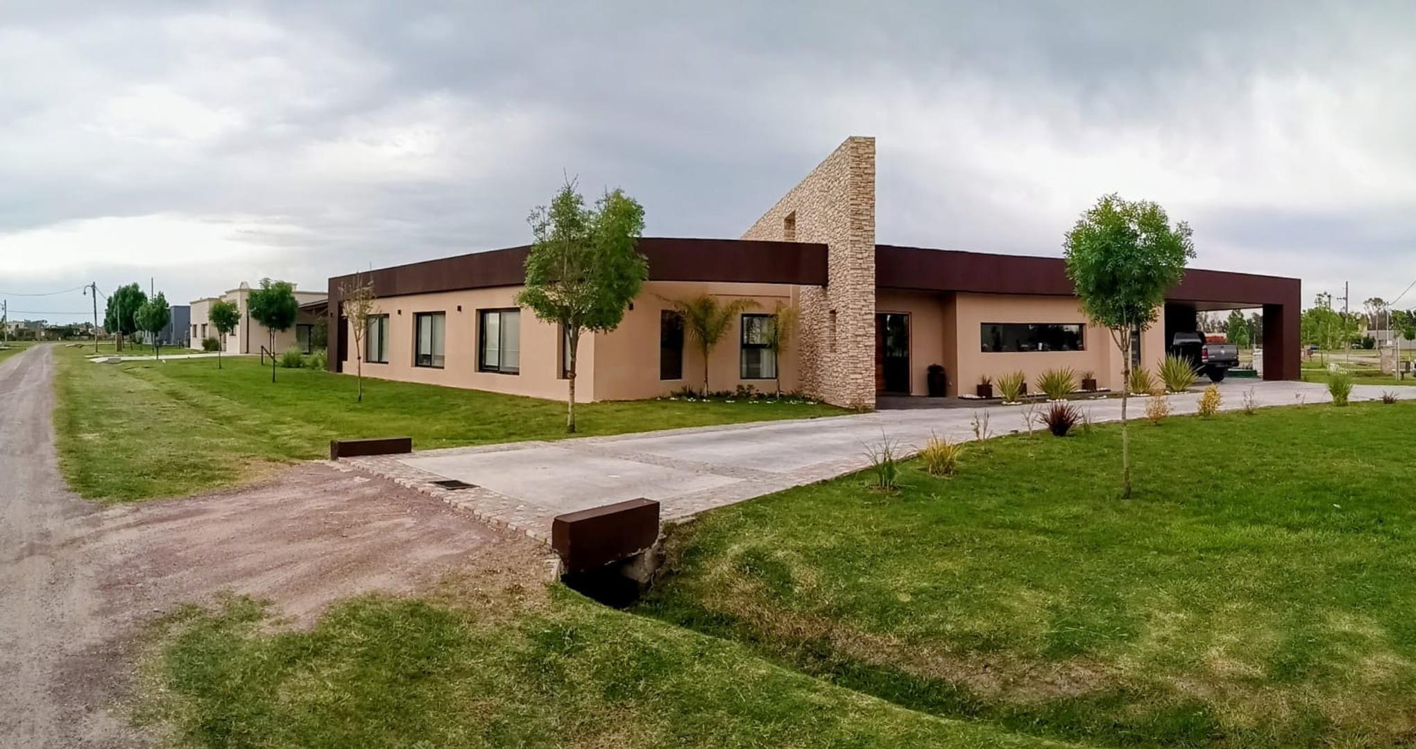 Av. Juan Pablo Ii 1600