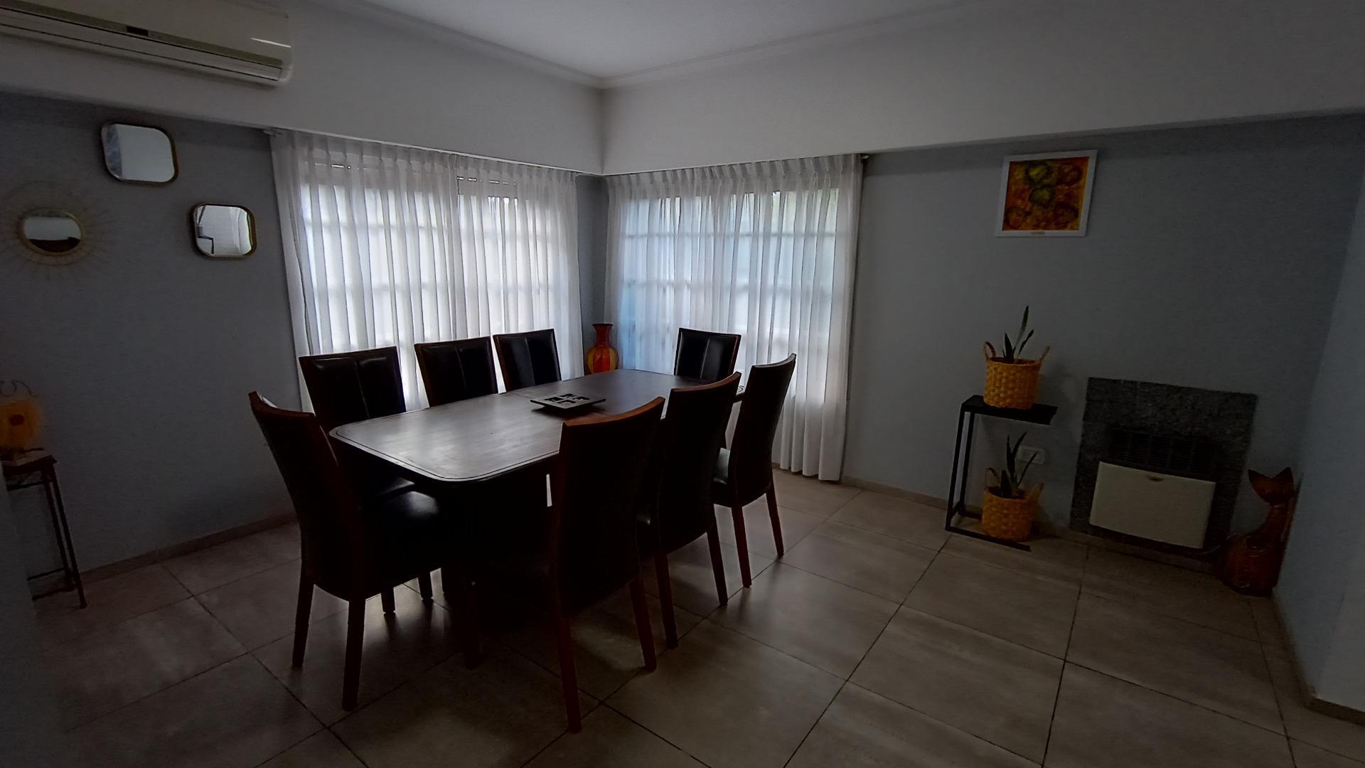 Casa en venta - Castelar Norte - Cardoso al 3000