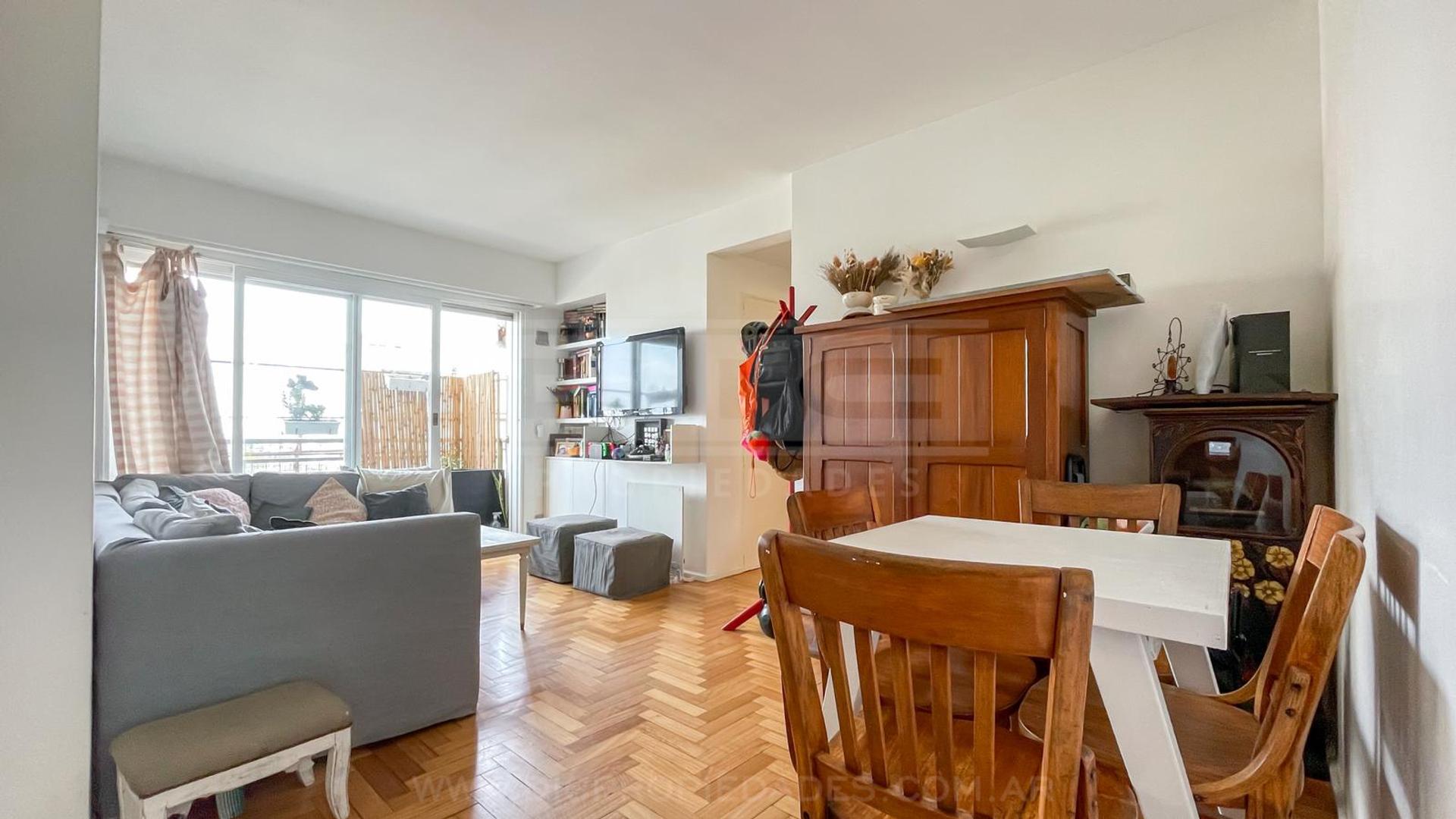 Vieytes  19 entre Av. Santa fe y Albarello