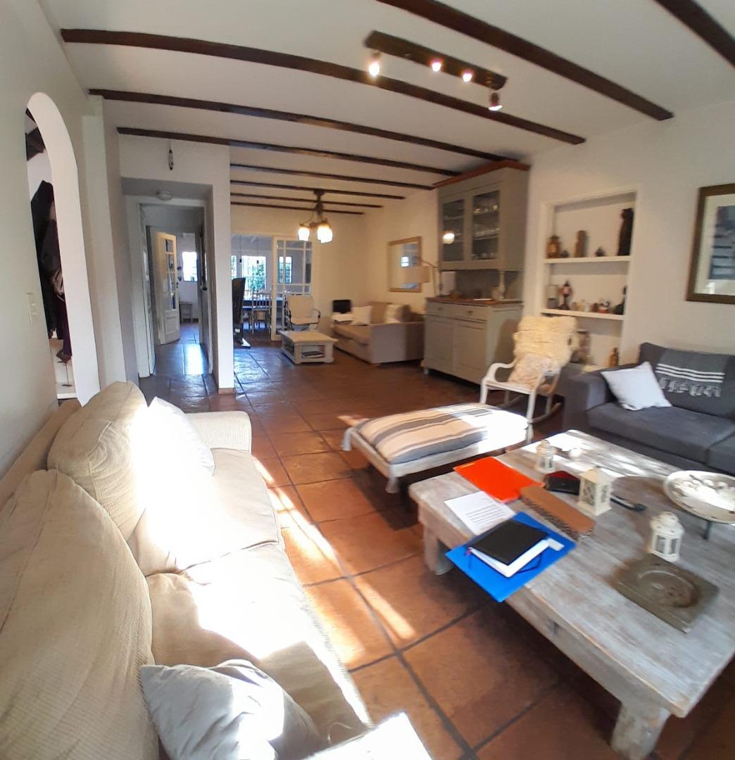 Apto Crédito Venta Casa 4 amb 3dormitorio Beccar,piscina