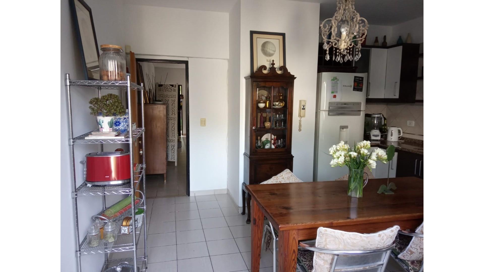 HERMOSO DUPLEX 4 AMBIENTES EN 3 PLANTAS, BOULOGNE