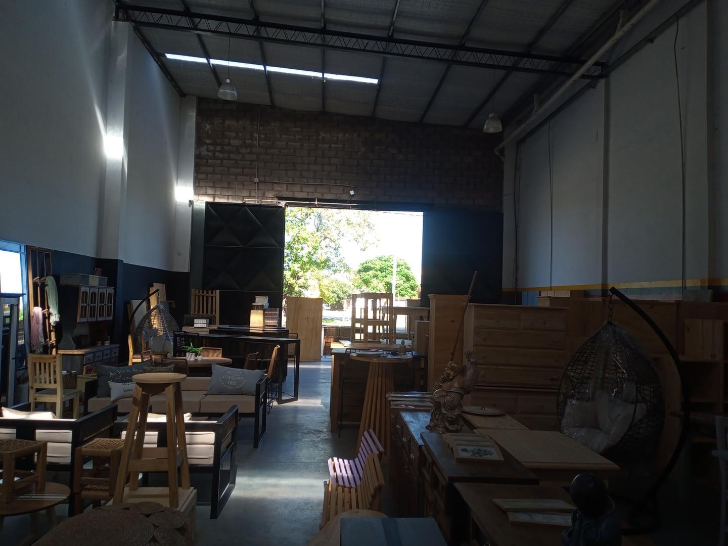 Galpon a la venta en excelente Ubicacion