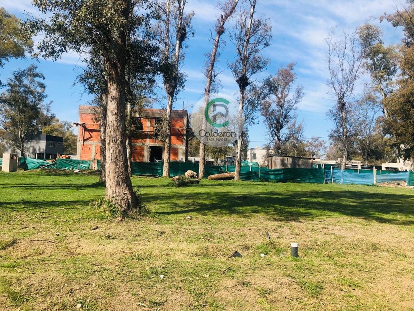 Terreno  en  Venta   Barrio Cerrado  Alvarez del Bosque