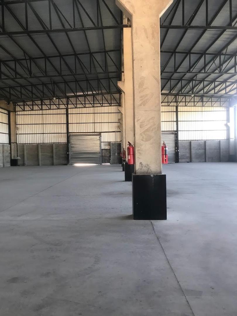 Galpon en Alquiler en Villa Parque Santa Ana, USD 7.600