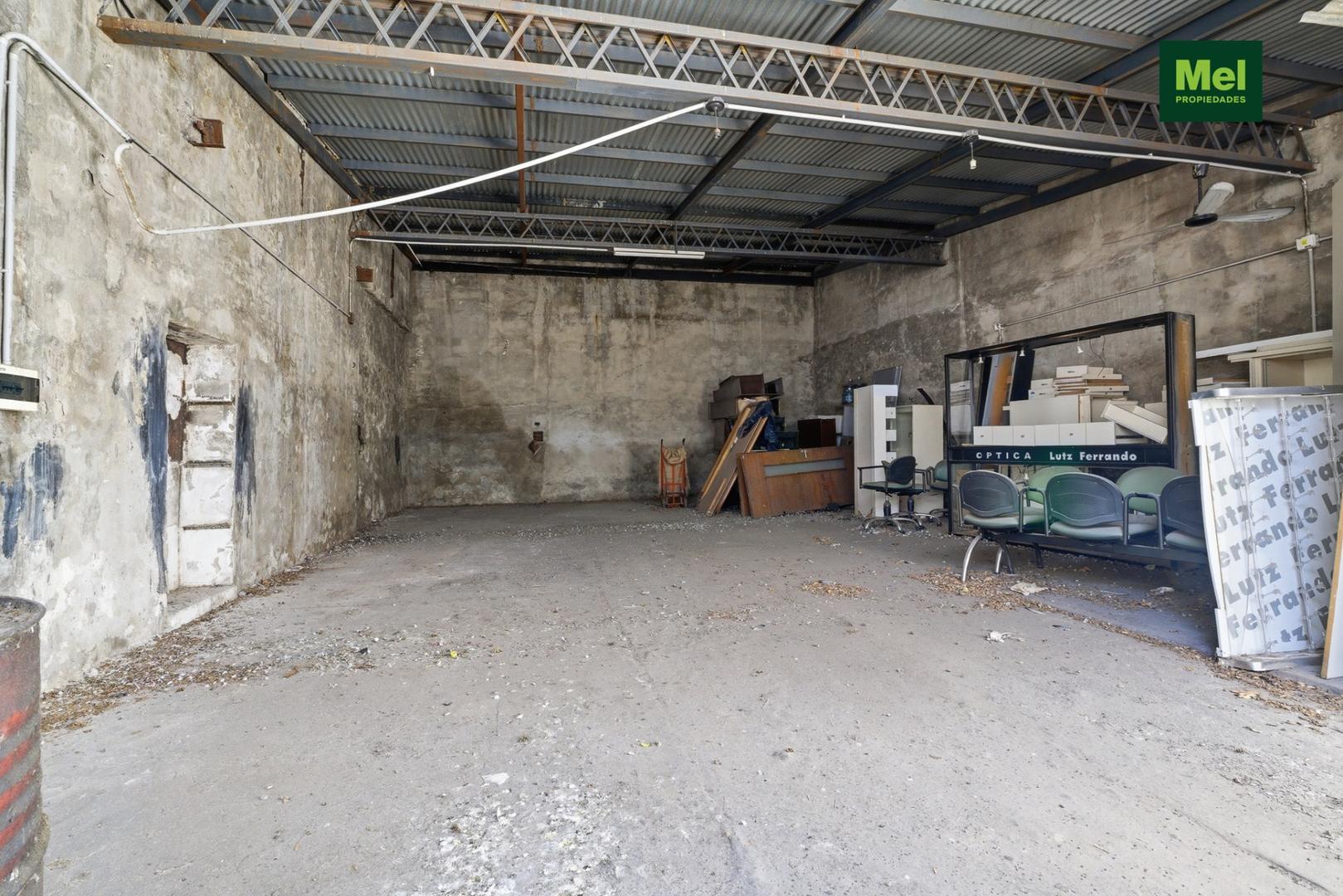 Edificio|2 PH | Venta en bloque en V Urquiza| Galpón/cochera