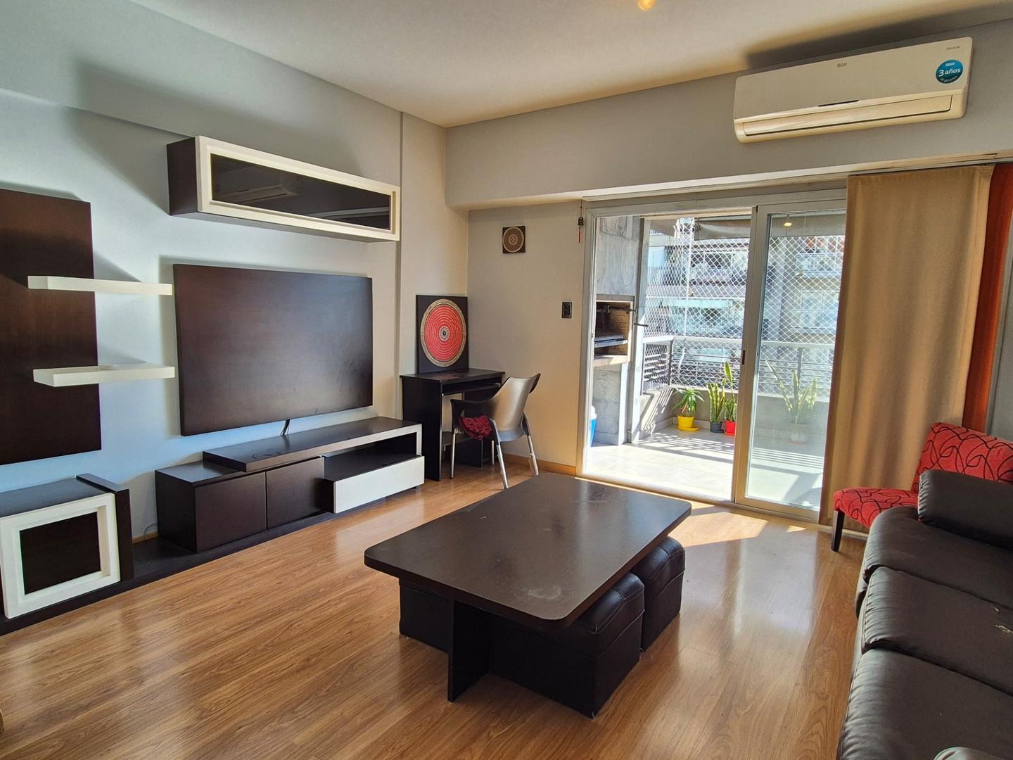 ALQUILER 2 AMBIENTES CON PARRILLA Y MUCHA LUZ EN CABALLITO