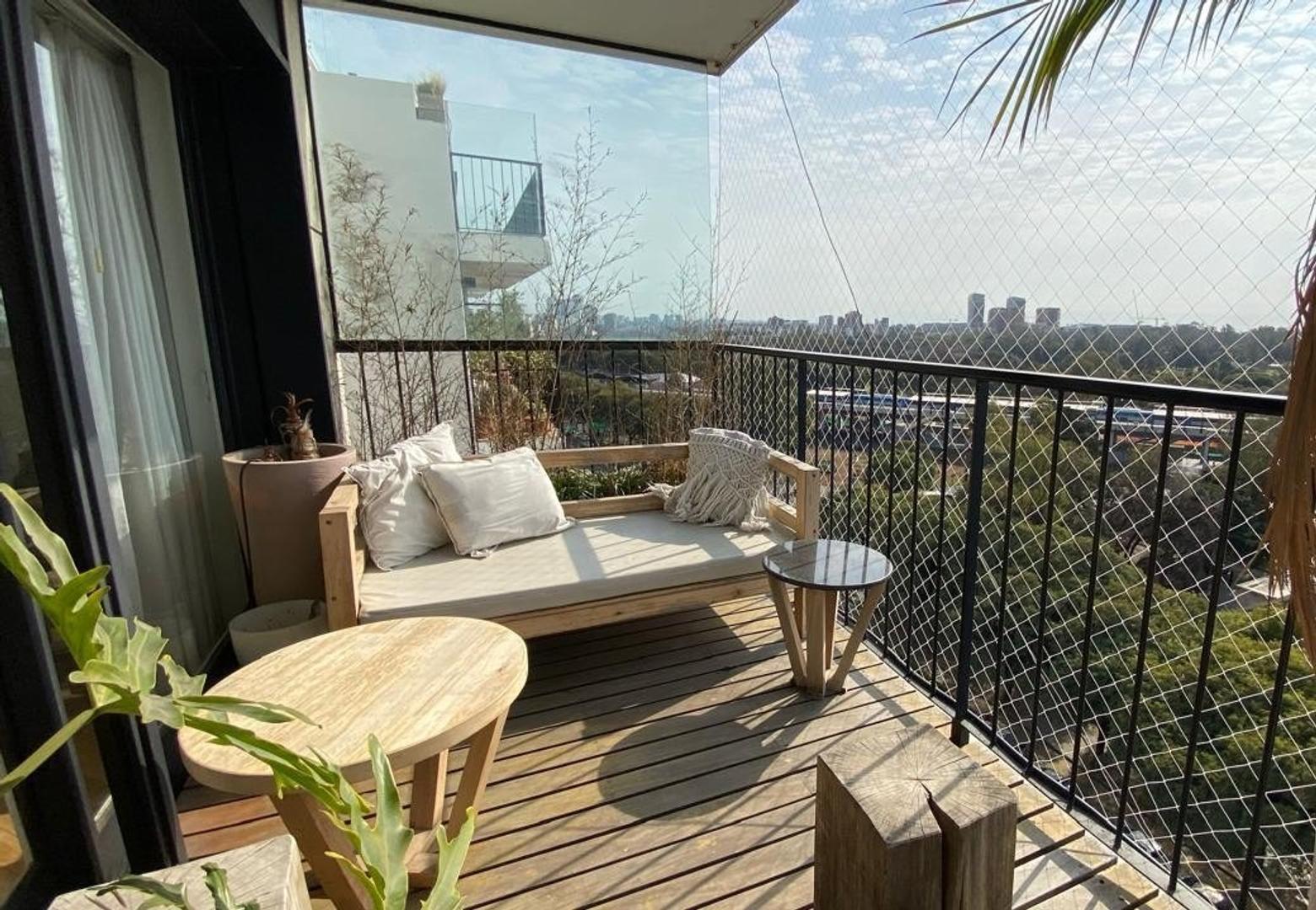 Venta Piso alto sobre Av. Libertador, 200 m c/balcón terraza