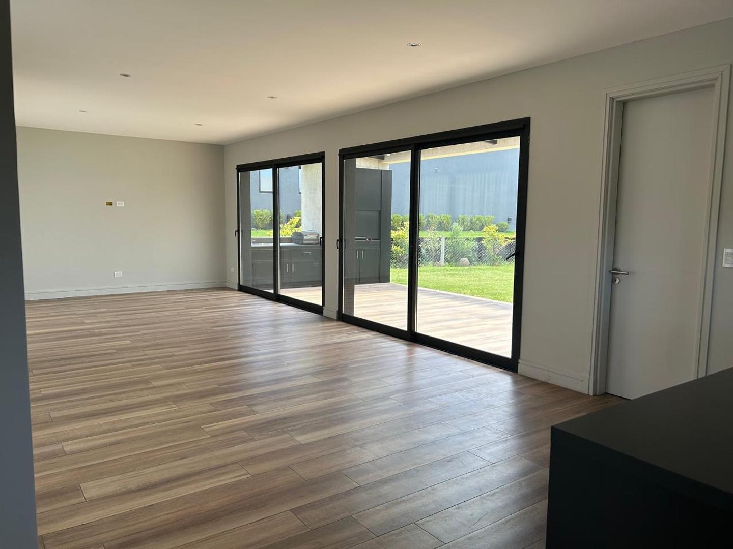 Casa en Alquiler A Estrenar