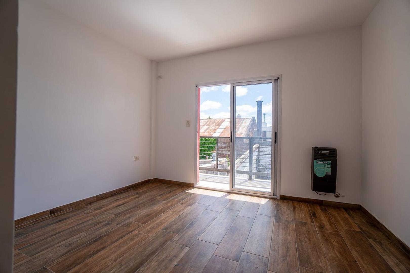 Departamento 3 ambientes con 1 baño