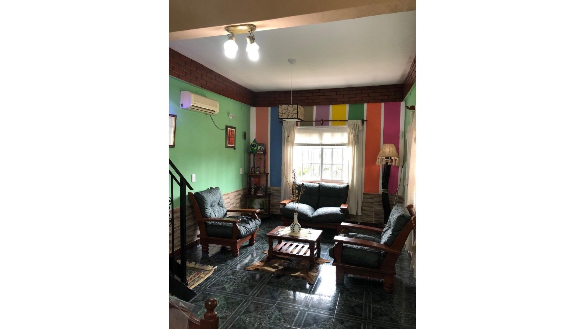 Casa 3 ambientes con 2 baños