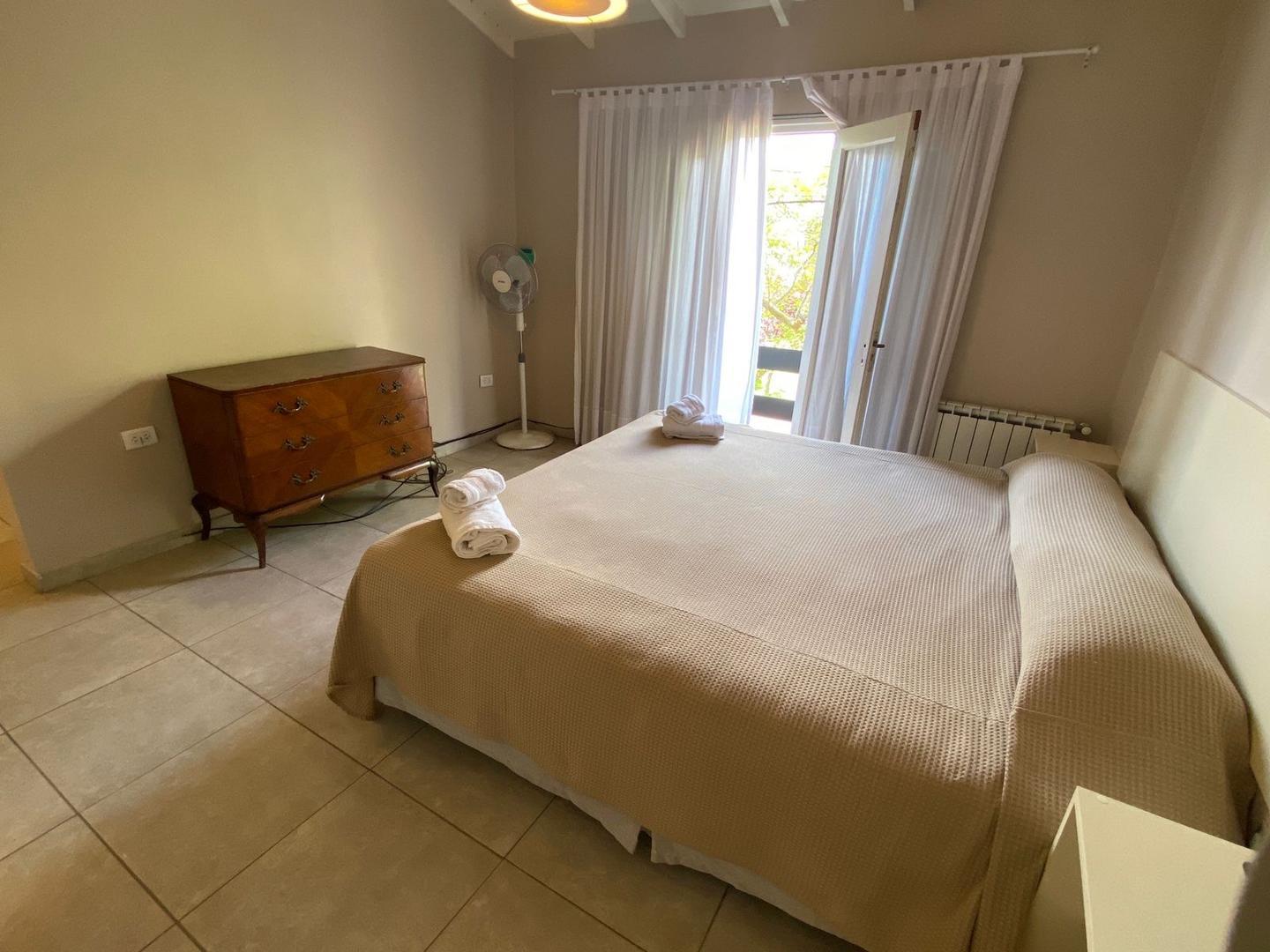 Casa en Alquiler Temporal de 4 dormitorios