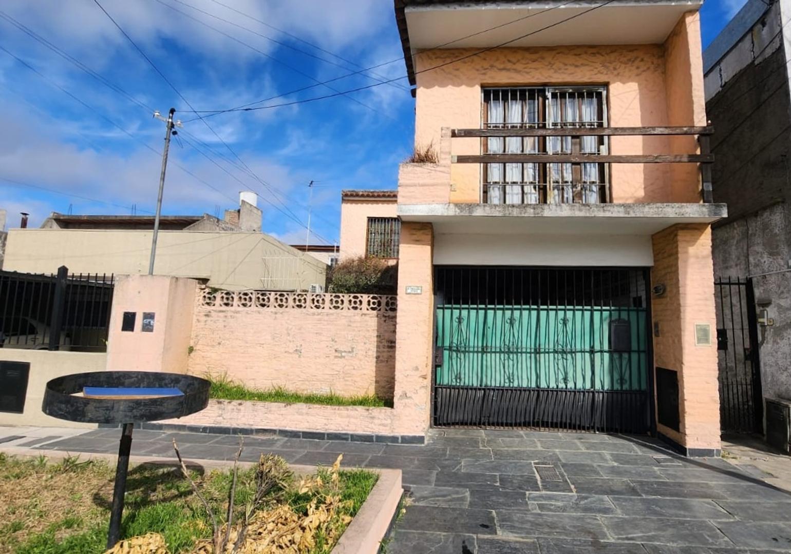 Casa de 5 ambientes a refaccionar