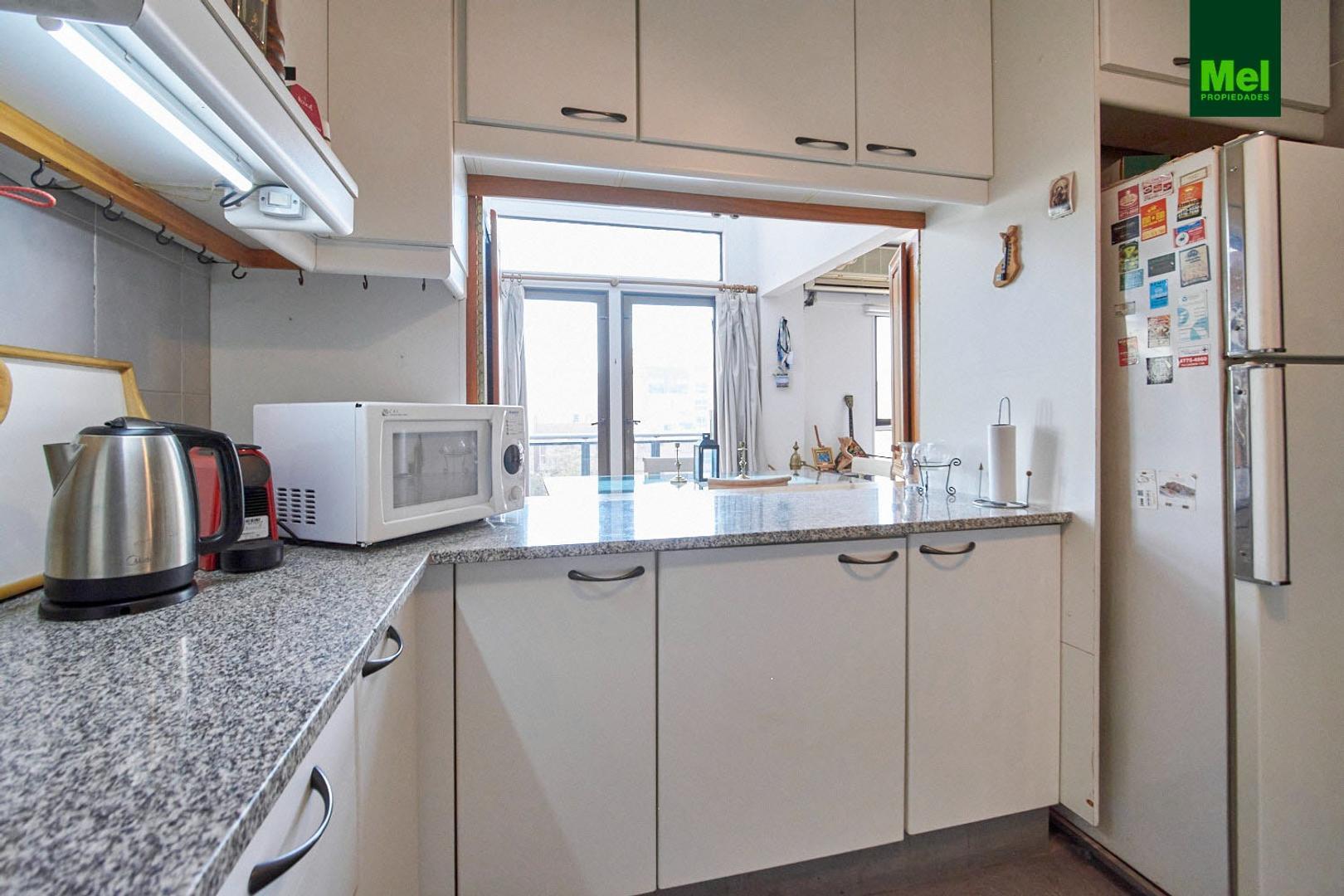 Departamento 3 ambientes con 2 baños