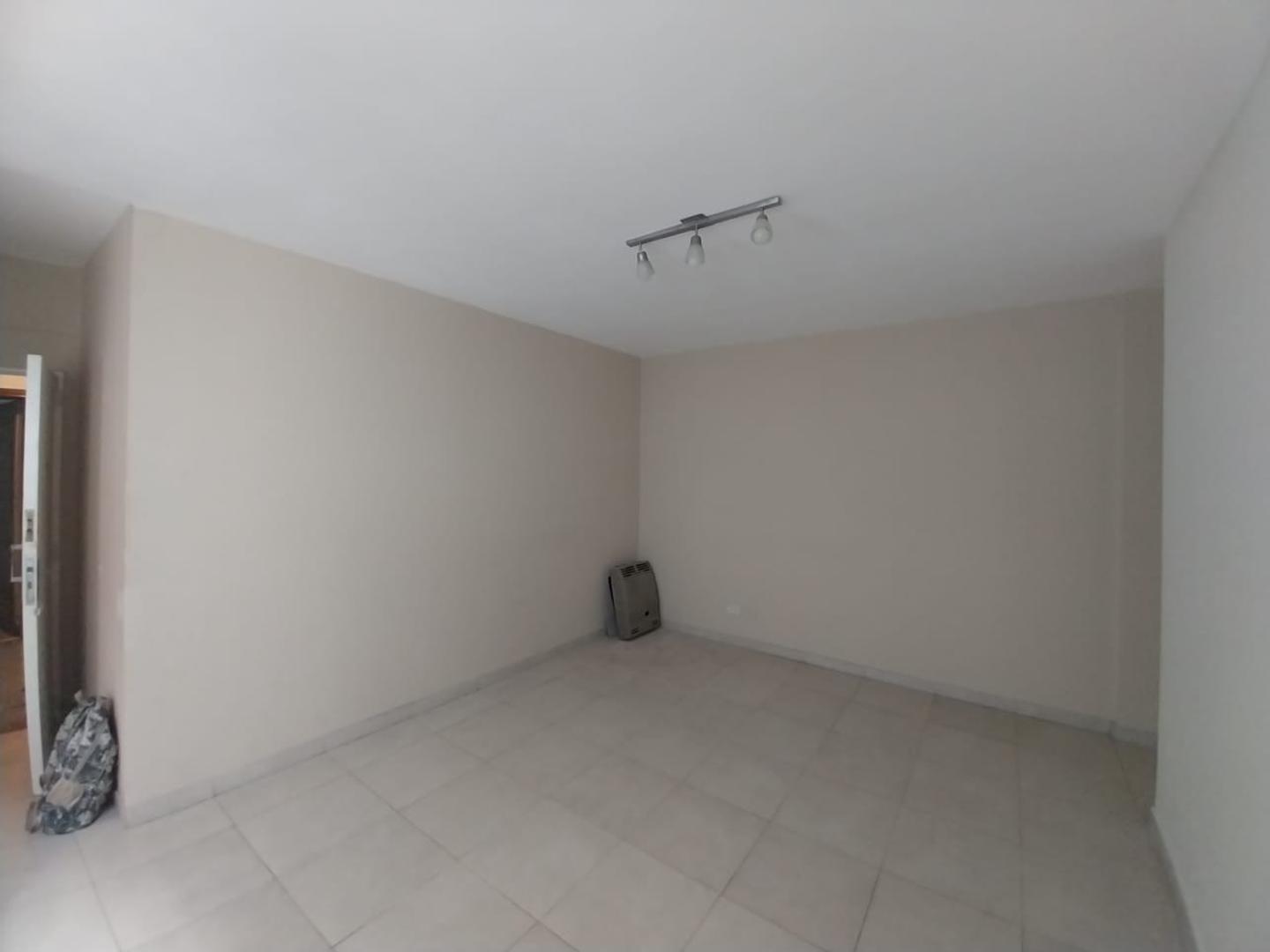 Departamento en Venta en Caballito Sur, USD 110.000